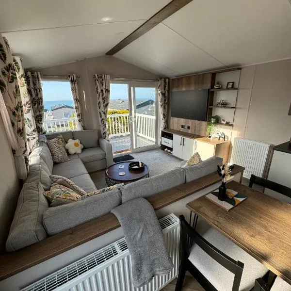 Sea La Vie Lodge, hotel in New Quay