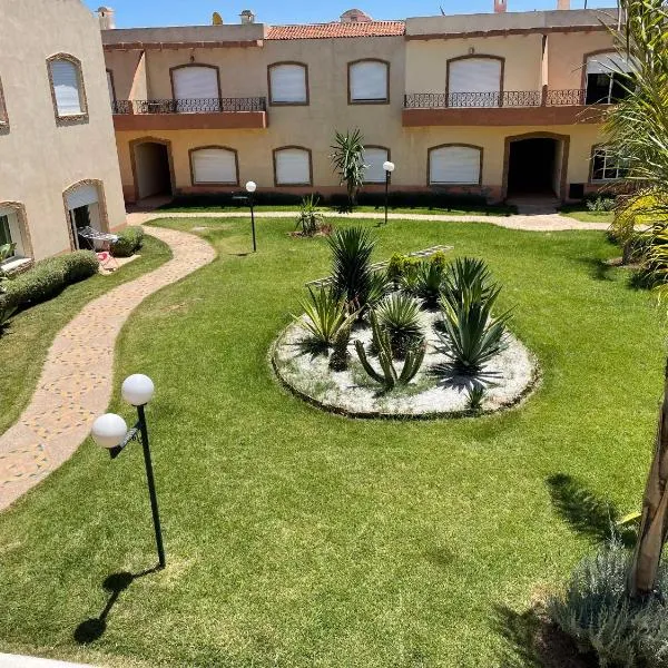 Family Beach Apartment Marbella, hotel v destinaci Džadída