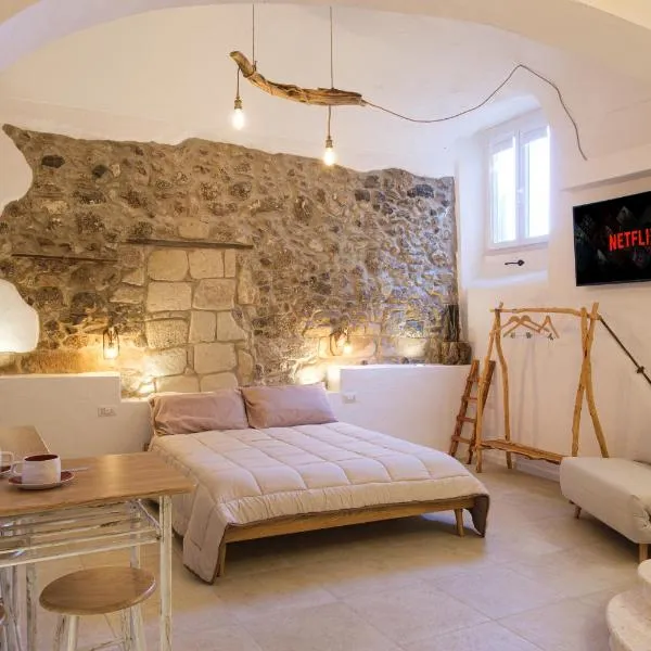 Il Vicolo del Ginepro, hotel v destinaci Castelsardo