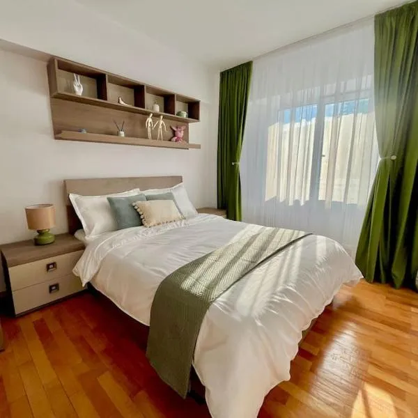 Valcea Northside Spacious Apartment, ξενοδοχείο σε Ρίμνικου Βίλτσεα