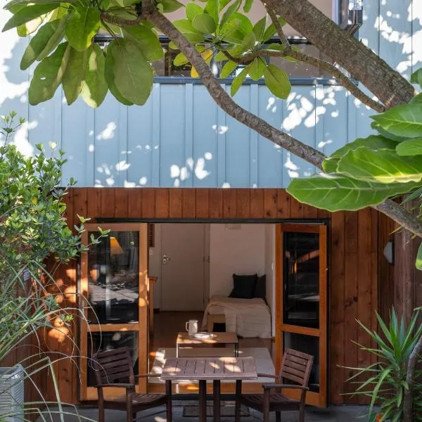 Bow Street Apartments & Cottage, hotel em Raglan