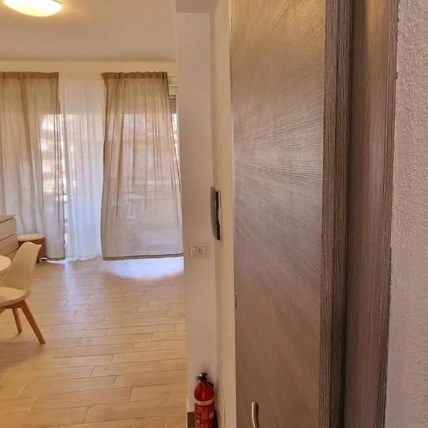 Appartamento centro Torvaianica, hotel v destinácii Torvaianica