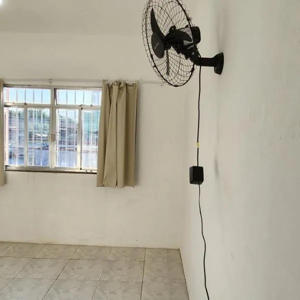 Kitinet aconchegante em Nova Iguaçu, hotel in Nova Iguaçu