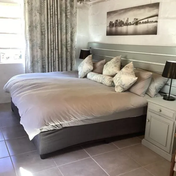 Rosewood Cottage Apartment, hotel in Himeville