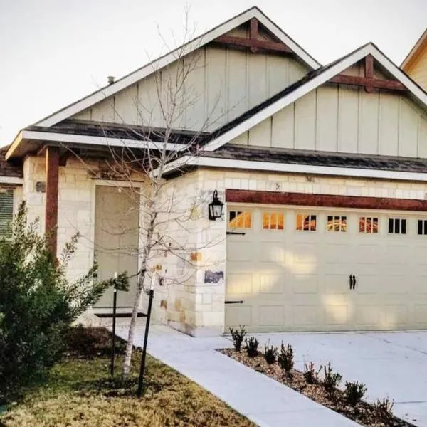 Kaivalya Retreat, hotel in College Station