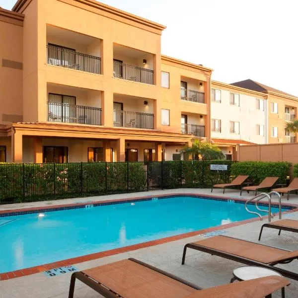 Viesnīca Courtyard by Marriott Brownsville pilsētā Braunsvila