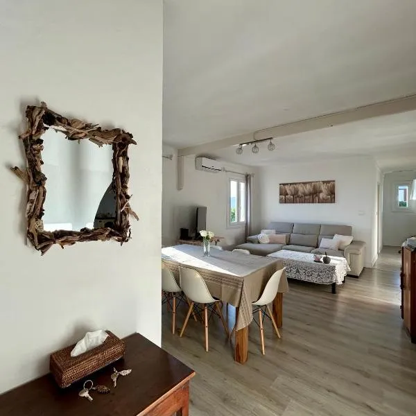 Magnifique appartement devant la plage, Hotel in Propriano