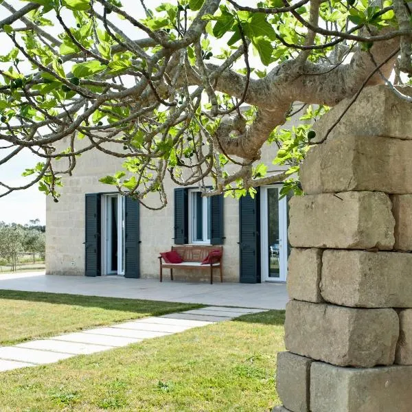 Agrihouse Fronte mare Torre dell'Orso, hotel v destinaci Lecce
