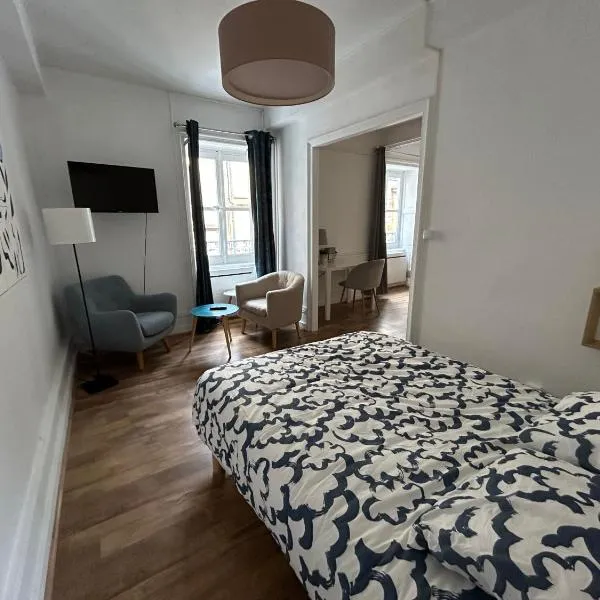 Appartement Cosy Charme Ancien, hotel v destinaci Thizy-les-Bourgs