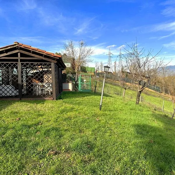 Villetta nel bosco tra Firenze Arezzo e Siena, hotel en Terranuova Bracciolini