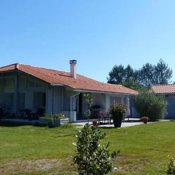 les rouges gorges, hotel v destinaci Lugos