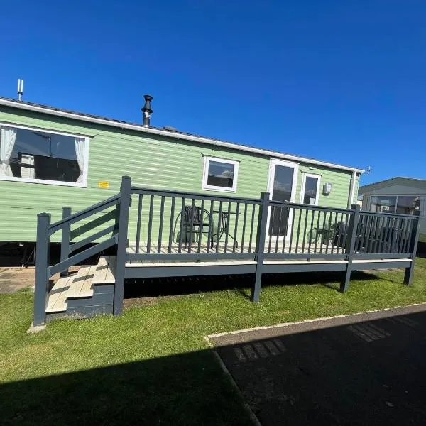 Heacham Beach Coastal 2 Bedroom Chalet Retreat, hotel in Hunstanton