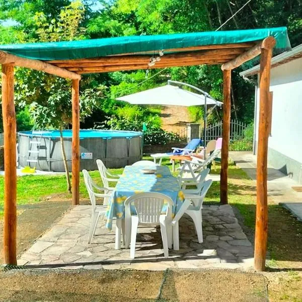 Casa Irene per famiglie e gruppi con piscina, khách sạn ở Lugliano