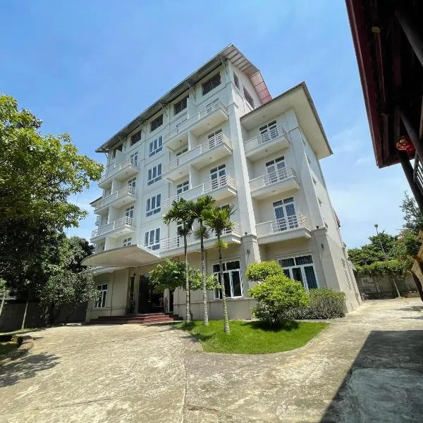 Thiên Bình Hotel、Hòa Bìnhのホテル