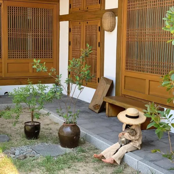 Stay Sayu Hanok, hotel in Gyeongju
