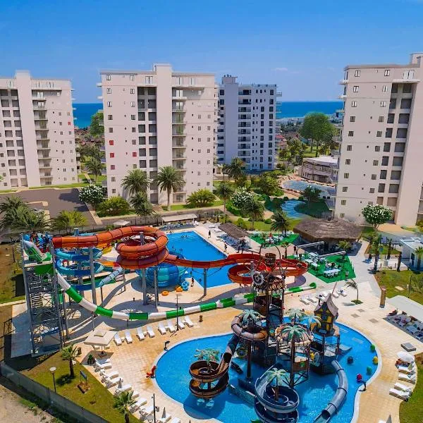 Helena Pool Apartments in Caesar Blue Resort including Breakfast available till 4pm, Gym, Heated swimming pool, Hammam, Sauna, hotel en Rizokarpaso