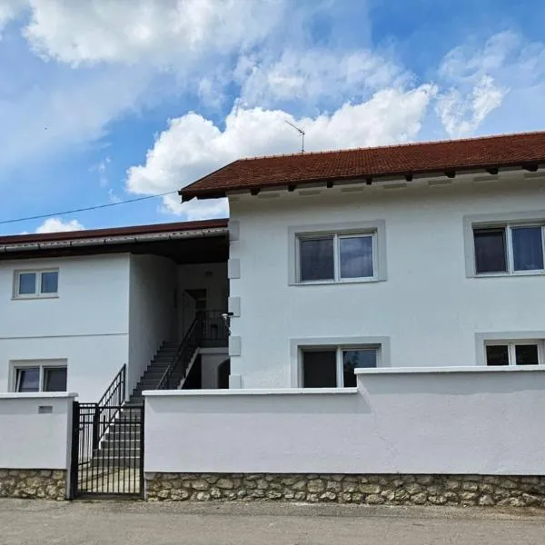 Kuća Dika, hotel di Vinkovci