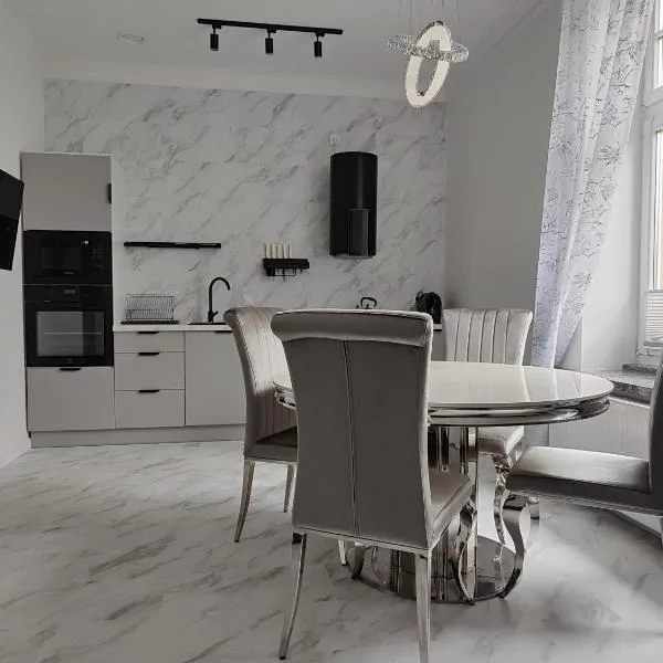 Apartament Jak w banku, hotel v destinácii Kłodzko