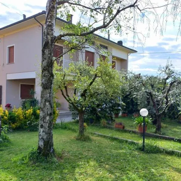 La Casa dell'Olivo – hotel w mieście Pescia