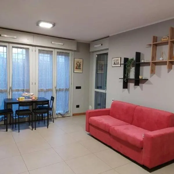 Nico's Home - Rho Fiera Milano – hotel w mieście Pero