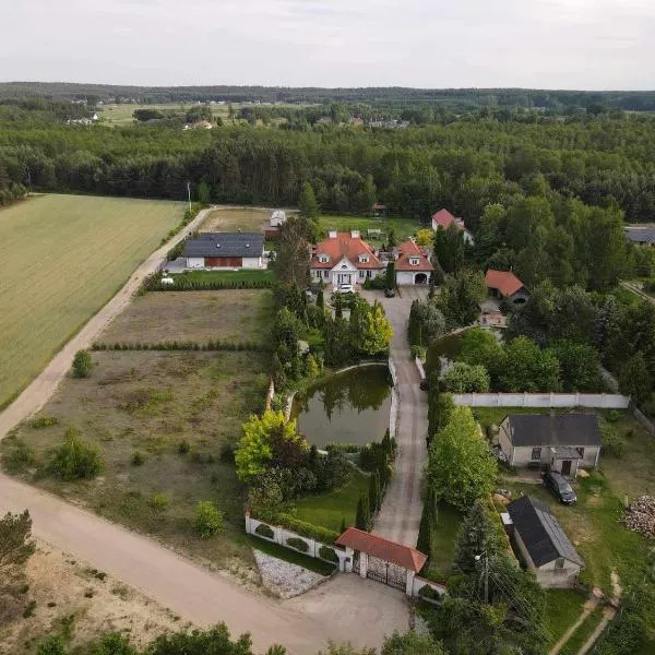 DOM GOŚCINNY NAD JEZIOREM BIAŁYM, hotel v destinaci Gorzewo