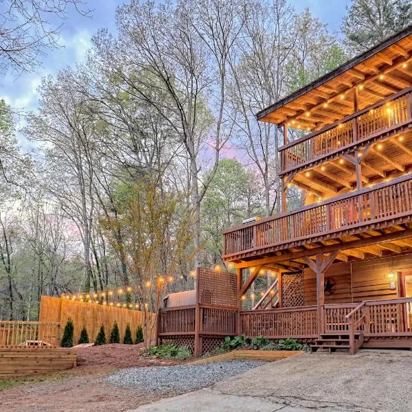 Near Downtown Helen - HotTub, Sauna, Game Room, Fire Pit, hotel in Helen