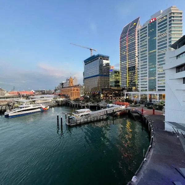 Chic Princes Wharf Studio - City View - Parking, hotel v Aucklandu