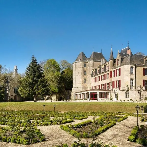 Chateau Laroche-Ploquin, hotel in Civray-sur-Esves