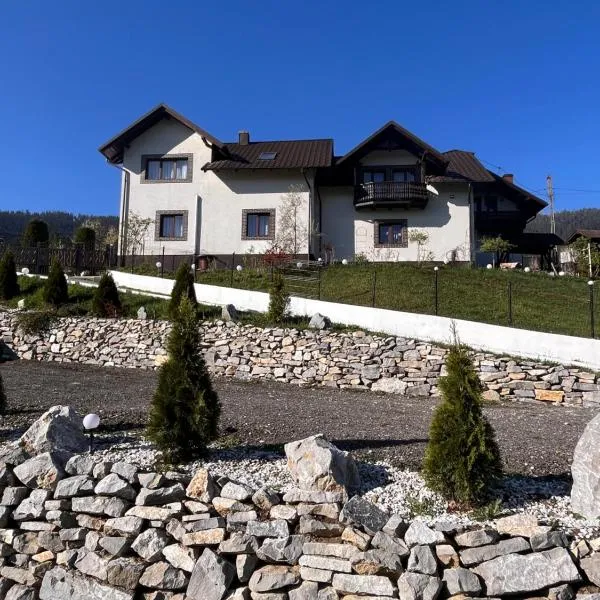 Casa de pe Deal, hotel v destinaci Sadova
