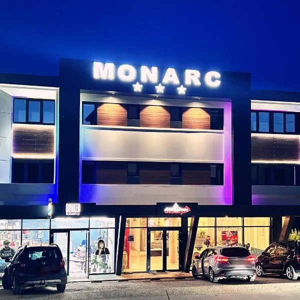 MONARC Boutique ApartHotel - SELF CHECK-IN，Pietrăria的飯店