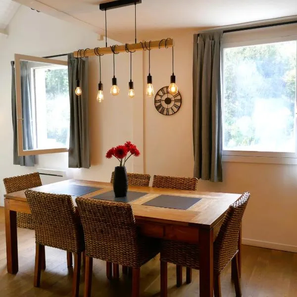 Appartement hypercentre 6 pers, hotel v destinaci Luchon