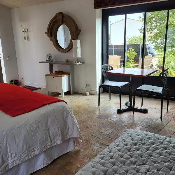 Ma Chambre d'Amis, hotel v destinaci Saint-Clément-des-Baleines