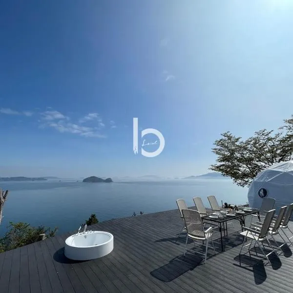 2 BR Villa with Breathtaking Ocean View for 10 Ppl、呉市のホテル