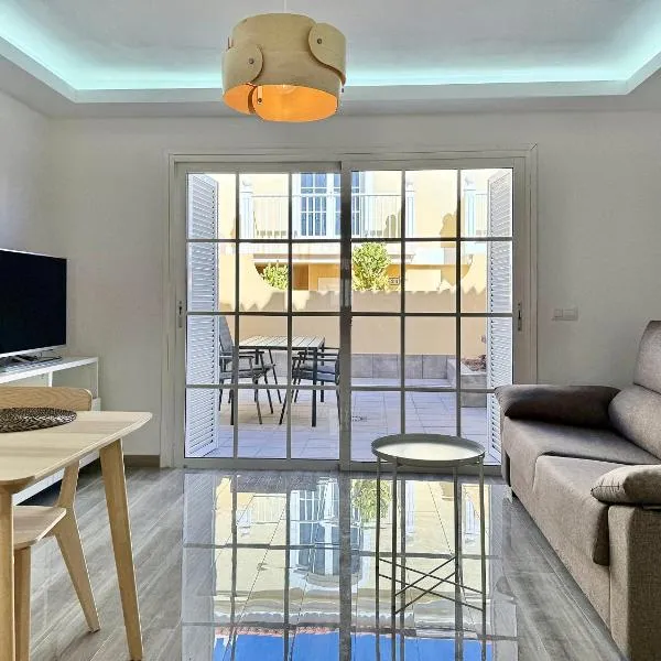 Casa Simone - Luxury Sunny House, ξενοδοχείο σε Caleta De Fuste