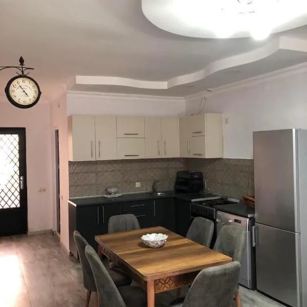 Cottage Gio, khách sạn ở Kobuleti