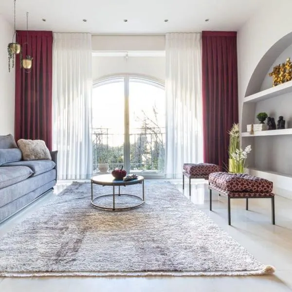 Cosy Studio in Mamilla, free parking up to 5 ppl, khách sạn ở Jerusalem