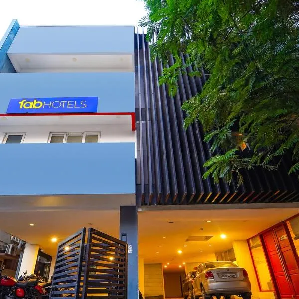 FabHotel Welcome Inn, khách sạn ở Āvadi