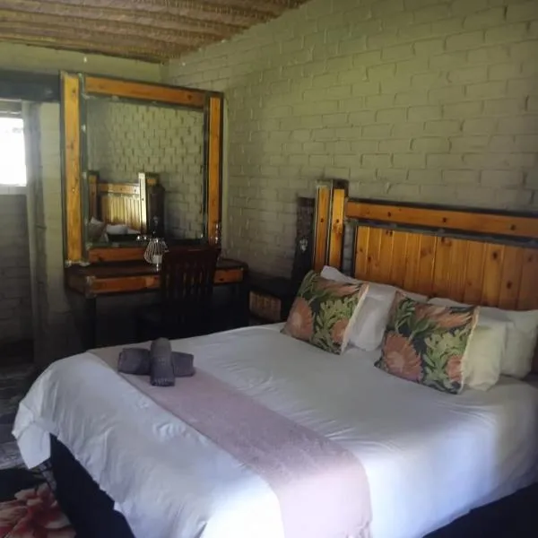 Kameelboom Lodge، فندق في Vryburg