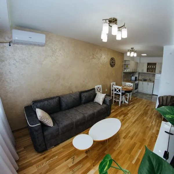 Vojvodjanska zora - besplatan parking、ソンボルのホテル