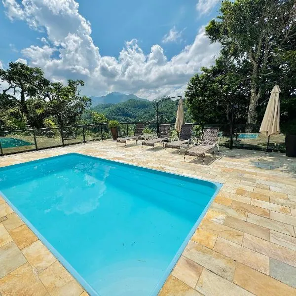 Casa maravilhosa com piscina e sauna, hotel in Nova Friburgo