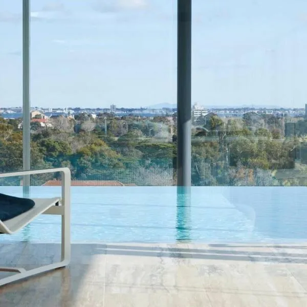 Fawkner Residence 1B2B condo Smart TV, hotell Melbourne'is