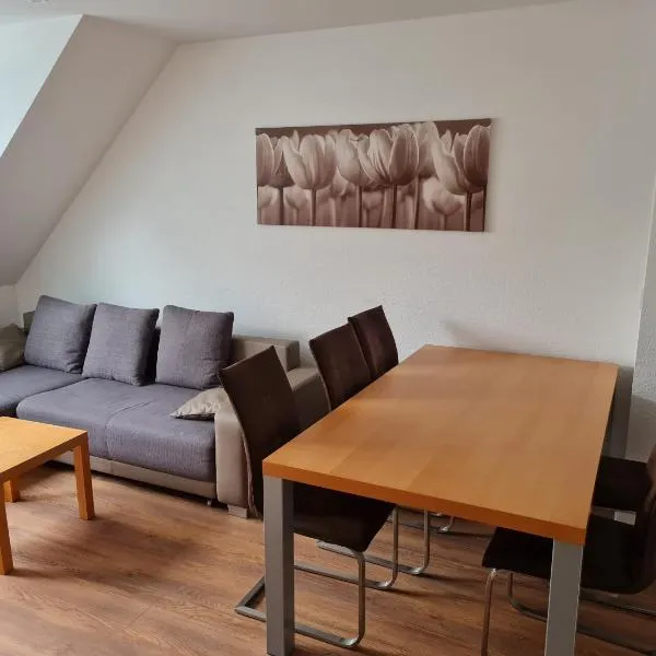 Schöne Dachgeschoss Wohnung, hotel in Marl