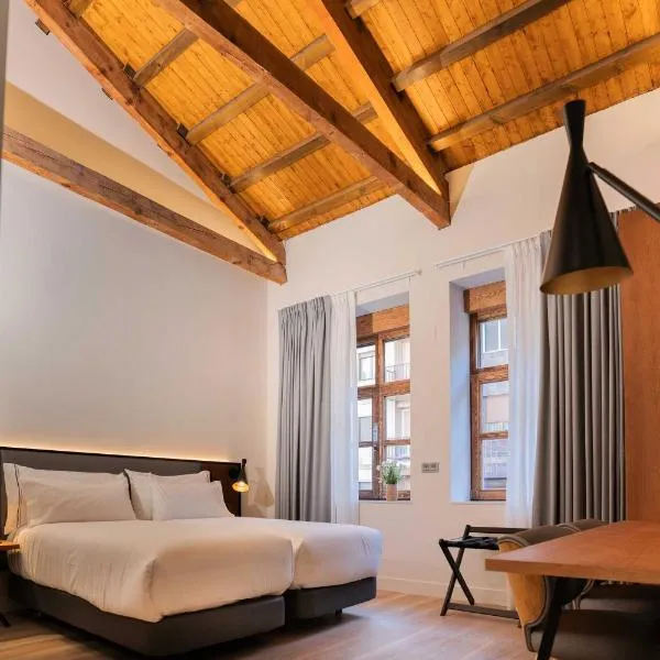 Prisma Suites, hotel in Salamanca