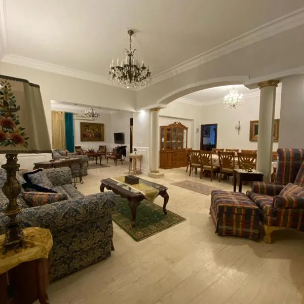 Garden city 3 bedroom apartment, Hotel in Kairo