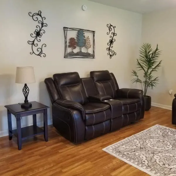 Spacious 3BR 2BA, 11 Min to Cummins Falls Park, hôtel à Cookeville