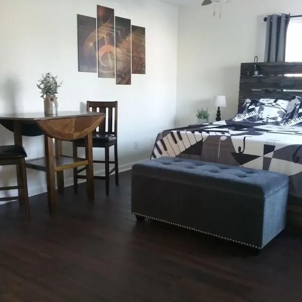 Music Studio Getaway, Close to Entertainment!, hotel a McMinnville