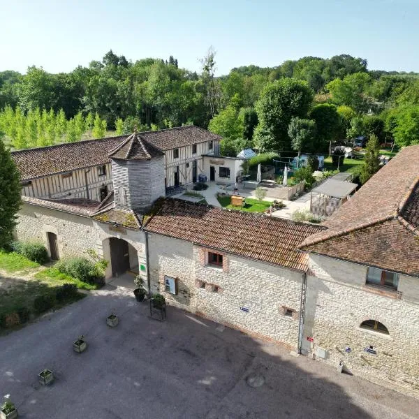 Domaine le Colombier, готель у місті Saint-Léger-sous-Brienne