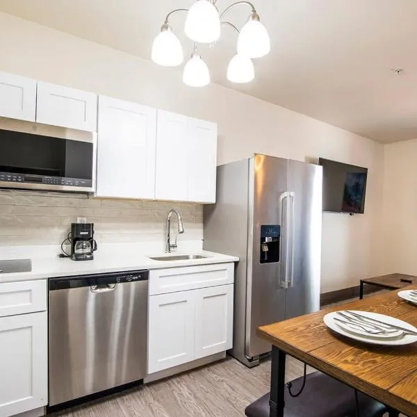 Vistas 116 - Modern luxury amenities sleeps 6, hotel in Sierra Vista