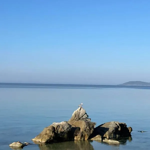 Little Bay House – hotel w mieście Torone