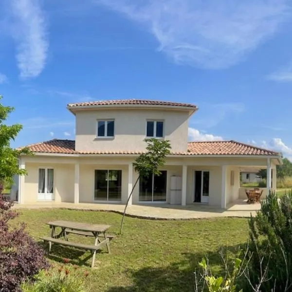 VILLA PETRETO โรงแรมในPetreto-Bicchisano